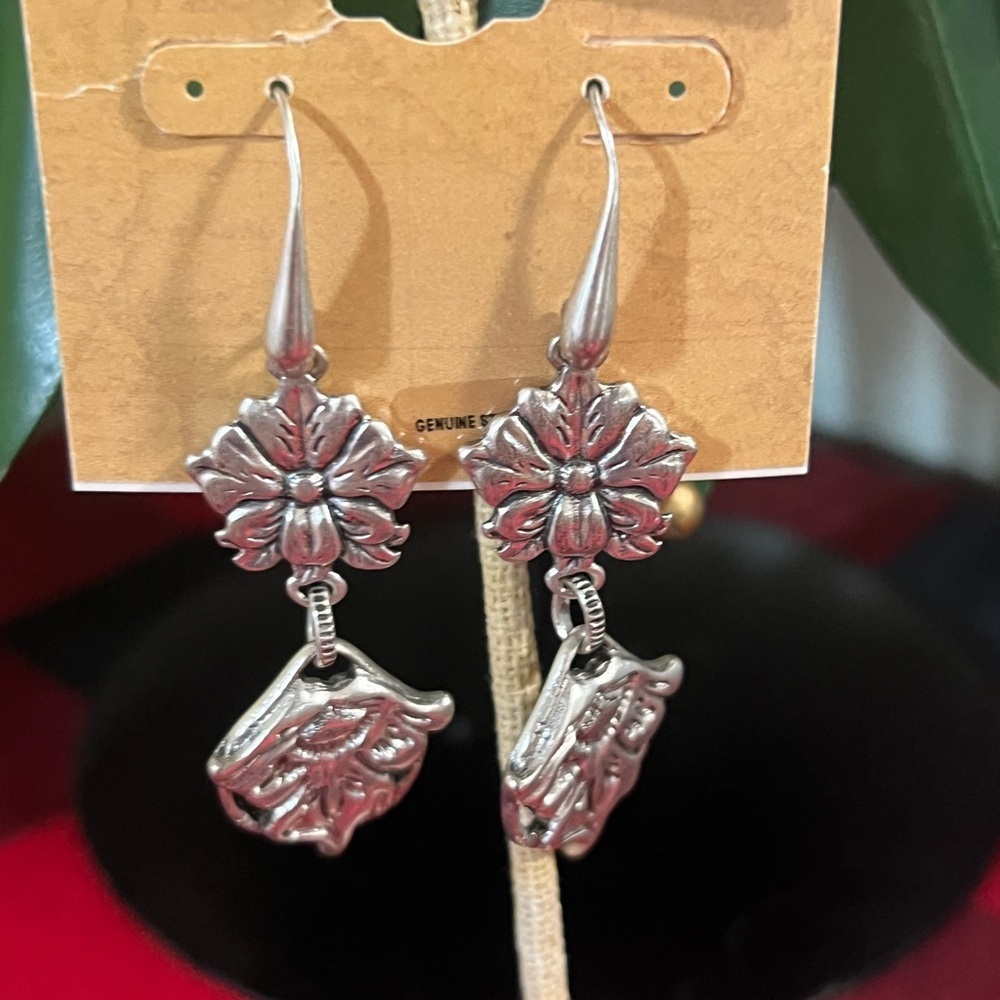 NWT Patricia Nash Silver Floral Drop Earrings #PNER